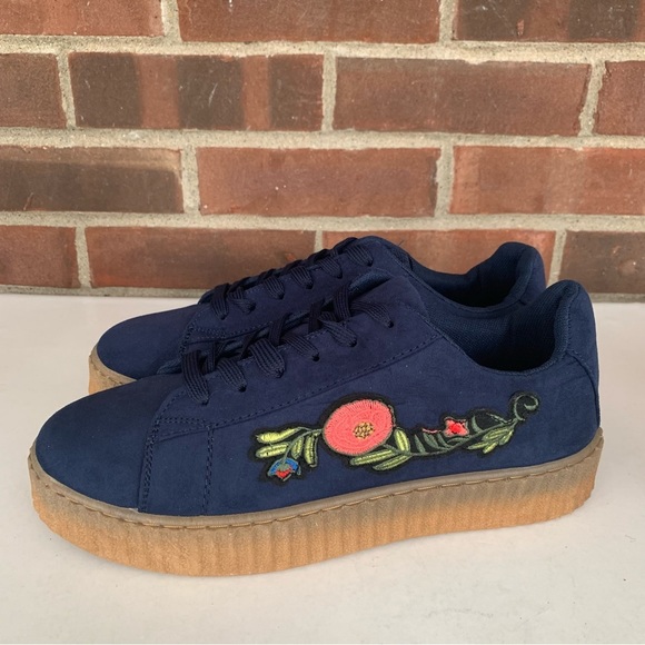 H2K navy blue embroidered lace up platform sneakers Women’s US 11 M NEW - Picture 6 of 8